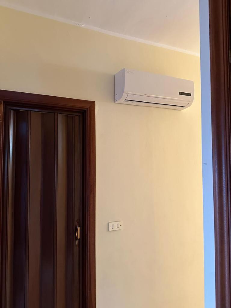 Sea View Apartment Gallipoli Bagian luar foto