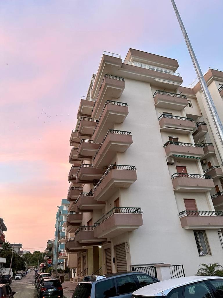 Sea View Apartment Gallipoli Bagian luar foto