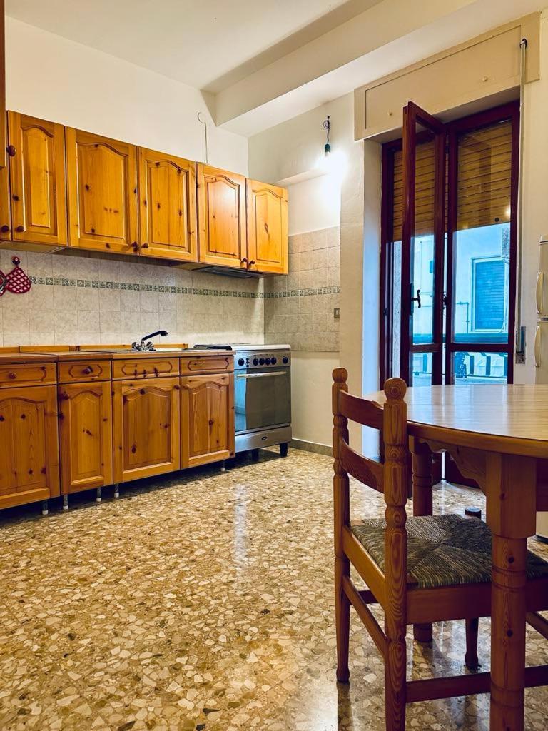 Sea View Apartment Gallipoli Bagian luar foto