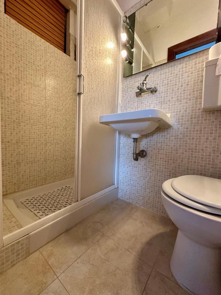 Sea View Apartment Gallipoli Bagian luar foto